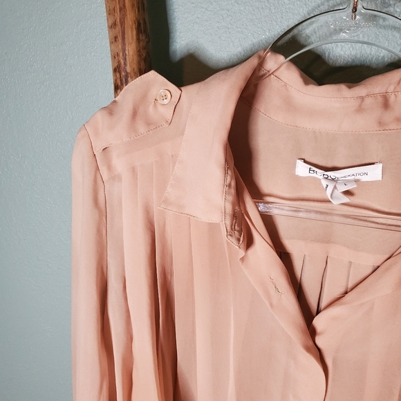 Bcbgeneration Sheer long sleeve blouse Large - Picture 5 of 11
